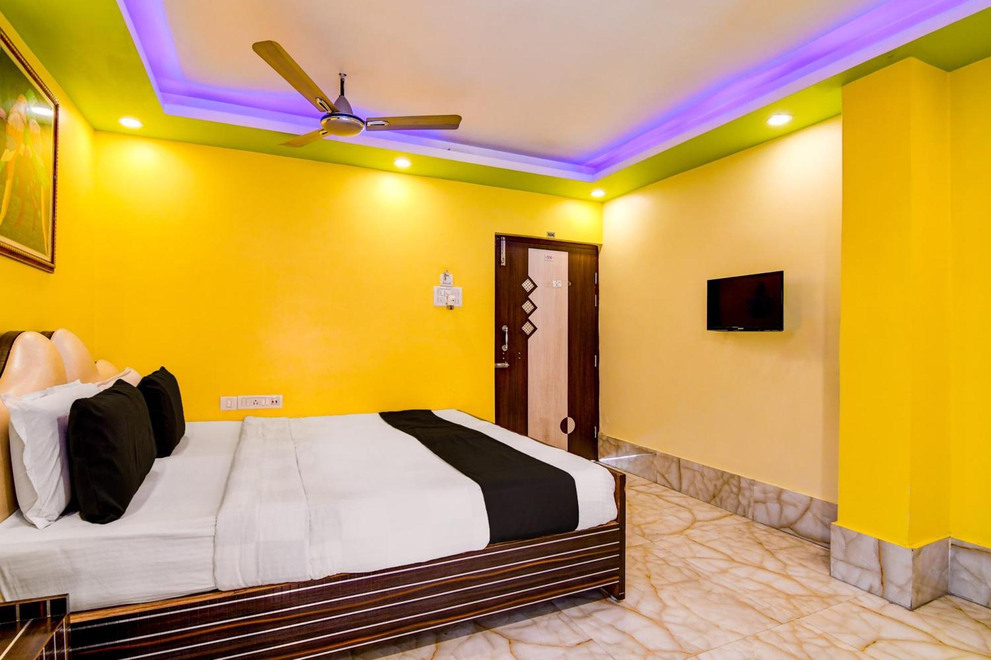 Super Collection O Raj Guest House Near Kolkata Airport Gauripur  Exterior photo