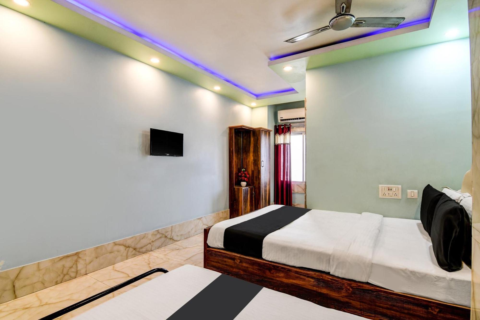 Super Collection O Raj Guest House Near Kolkata Airport Gauripur  Exterior photo