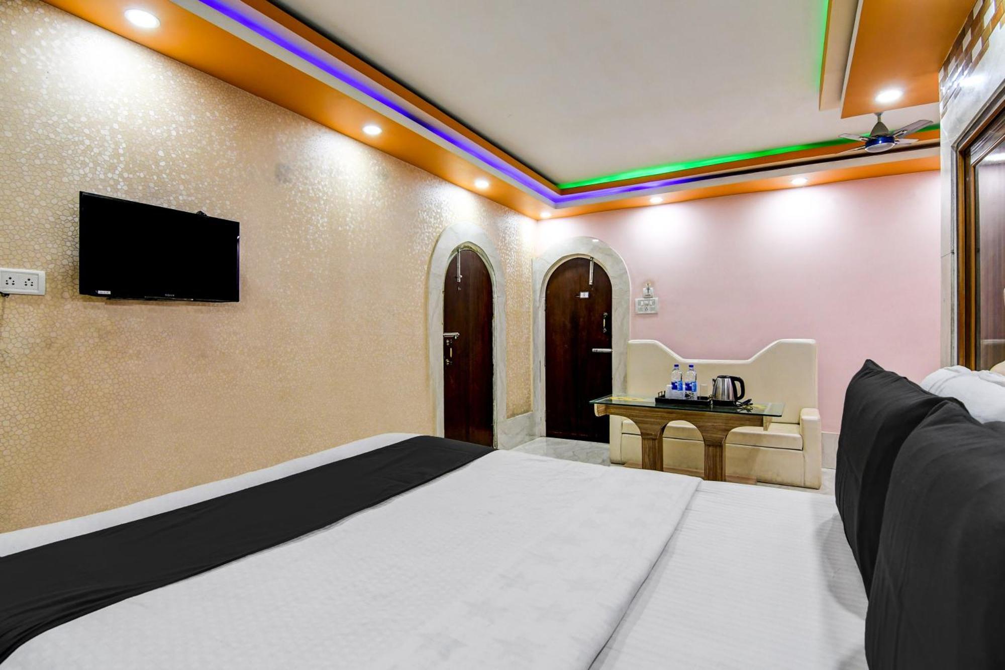 Super Collection O Raj Guest House Near Kolkata Airport Gauripur  Exterior photo