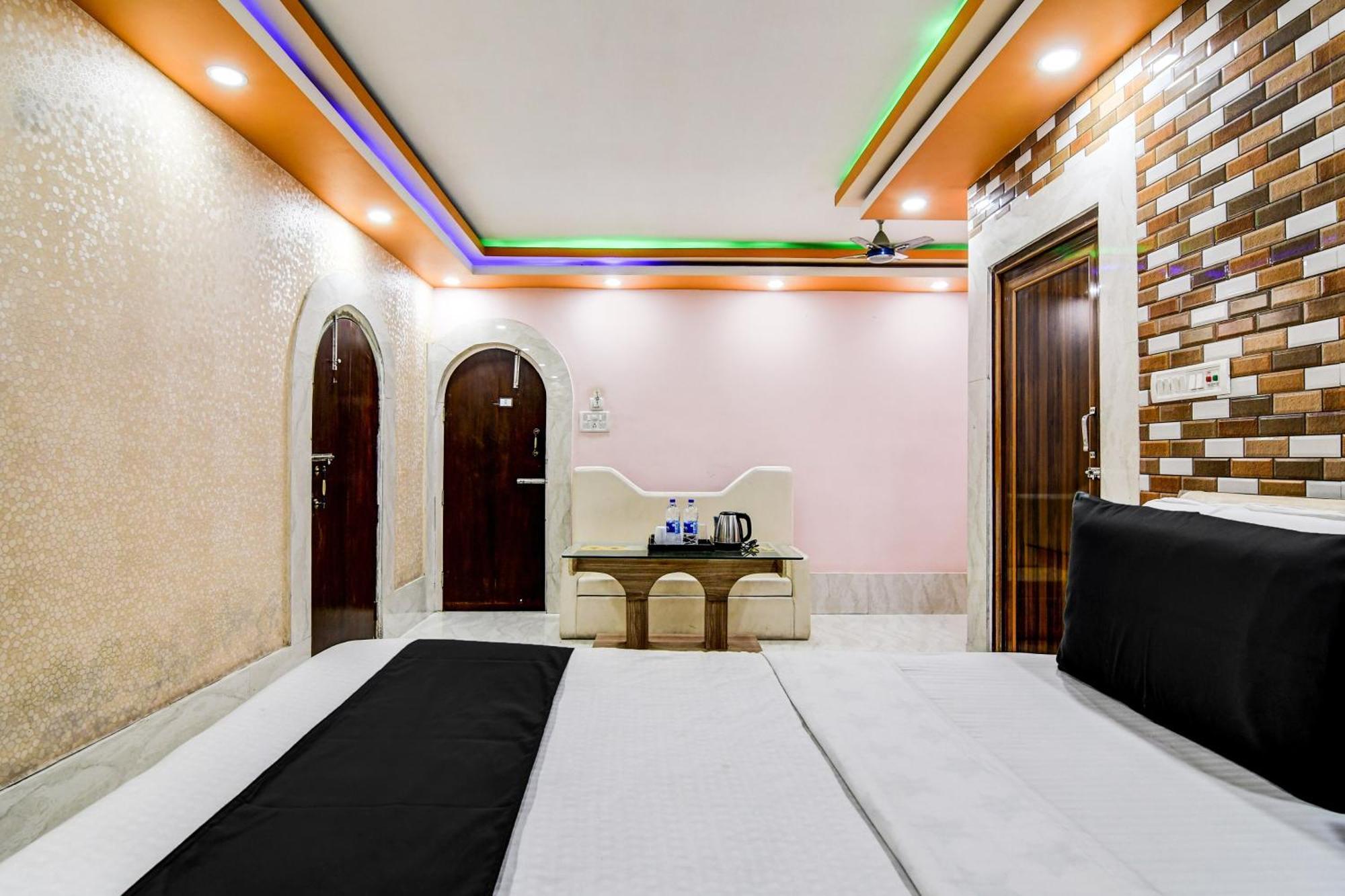 Super Collection O Raj Guest House Near Kolkata Airport Gauripur  Exterior photo